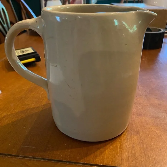 Marshall Pottery Cat Pitcher 6” x 4”
In great condition! - Picture 2 of 7